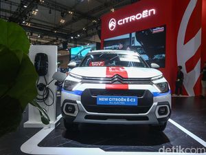 Potret Citroen E-C3 Mobil Listrik Bergaya SUV yang Bakal Dirakit Lokal Potret Citroen E-C3 Mobil Listrik Bergaya SUV yang Bakal Dirakit Lokal