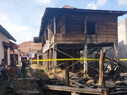 Ditinggal ke Kebun, Rumah Petani di Musi Rawas Ludes Terbakar