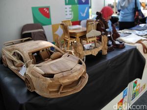 Beragam Produk UMKM Dipamerkan dalam Hari Disabilitas Internasional