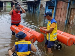 BPBD Malang Turunkan Pompa Sedot Banjir di Desa Tambakrejo