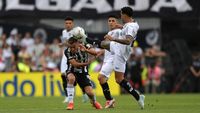Momen Tendangan Kungfu di Menit Awal Final Copa Libertadores
