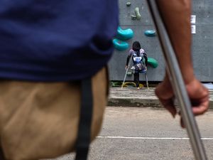 Penyandang Disabilitas Beradu Cepat di Kejuaraan Panjat Tebing Penyandang Disabilitas Beradu Cepat di Kejuaraan Panjat Tebing