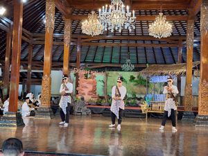 Lestarikan Seni Pertunjukan, Pemkab Kendal Gelar Opak Abang di TMII Lestarikan Seni Pertunjukan, Pemkab Kendal Gelar Opak Abang di TMII