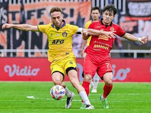 Hasil Liga 1: Persija Tekuk Persik 2-0 Hasil Liga 1: Persija Tekuk Persik 2-0
