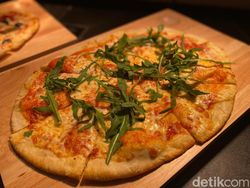 Ada Gnocchi dan Pizza Spesial Khusus Natal di Restoran Bintang 5 Ini