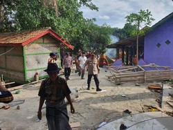 Warga Serang Rusak Ponpes Milik Terduga Pelaku Pencabulan Santriwati