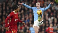 Persentase tembakan Haaland di 13 laga terakhir Liga Inggris cuma 6,4 persen. Di lima laga awalnya, padahal 38,5 persen! (AP)