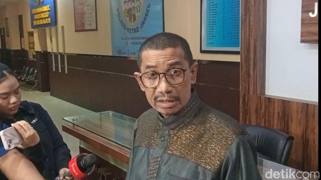 Berita Seputar Selebriti Insertlive Terkini : Nikita Mirzani Laporkan Rekaman Ilegal Terkait Barang Bukti Kasus Dugaan Pemerasan
