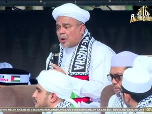 Video Pesan Habib Rizieq di Reuni 212: Jangan Ganggu Pemerintahan Baru Video Pesan Habib Rizieq di Reuni 212: Jangan Ganggu Pemerintahan Baru