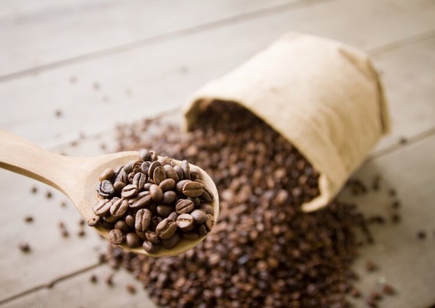 Ilustrasi biji kopi berkualitas/Foto: Freepik.com/zirconicusso kebiasaan sehat minum kopi