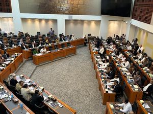 Kompak 7 Menko Kabinet Prabowo Hadiri Rapat Banggar DPR