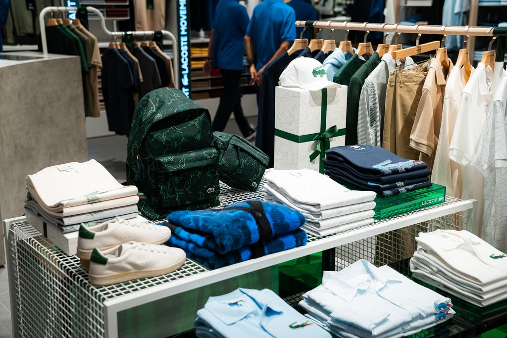 Lacoste Lahirkan Kembali Flagship Store Grand Indonesia