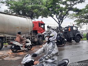 Tabrakan Truk Tangki Vs Truk Boks di Pantura Pati, 1 Tewas-2 Luka Tabrakan Truk Tangki Vs Truk Boks di Pantura Pati, 1 Tewas-2 Luka