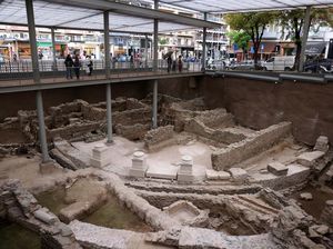 Diduga Selundupkan Artefak Yunani Kuno, Turis Diancam 12 Tahun Penjara