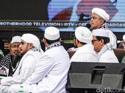 4 Pernyataan HRS di Reuni 212, Minta Tak Ganggu Pemerintahan Prabowo