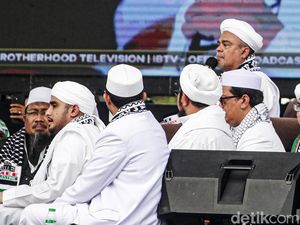 4 Pernyataan HRS di Reuni 212, Minta Tak Ganggu Pemerintahan Prabowo 4 Pernyataan HRS di Reuni 212, Minta Tak Ganggu Pemerintahan Prabowo