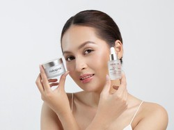 Skincare Praktis 3in1 Ultra Bright Serum dan 2in1 Blur Smooth Moisture