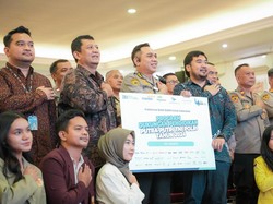 Pegadaian Dukung Pendidikan Putra Putri TNI-Polri Melalui Beasiswa BUMN