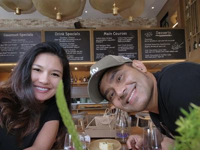 Judika dan Duma Riris Mesra Saat Ngopi hingga Makan di Resto