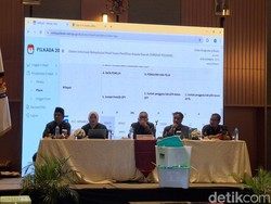 KPU Surabaya Mulai Rekapitulasi Suara Pilkada Serentak 2024 Tingkat Kota