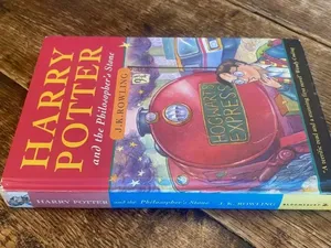 Wah! Edisi Pertama Buku Harry Potter Laku Rp 727 Juta Wah! Edisi Pertama Buku Harry Potter Laku Rp 727 Juta