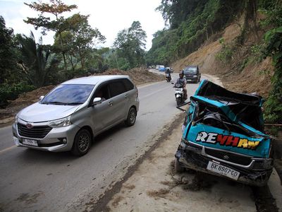 Sempat Tertimbun Longsor, Jalur Medan-Berastagi Bisa Dilalui Lagi