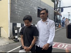 Teganya Suami di Depok Bacok Istri karena Cemburu Buta