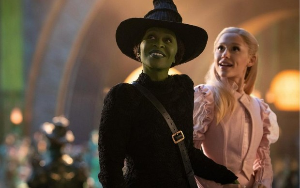 Cynthia Erivo dan Ariana Grande di film Wicked (2024)/Foto: Instagram @wickedmovie