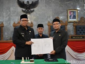 APBD Kota Sukabumi 2025 Resmi Ditetapkan Rp1,2 Triliun APBD Kota Sukabumi 2025 Resmi Ditetapkan Rp1,2 Triliun