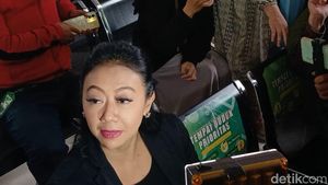Mata Sembab Asri Welas, Nangis di Dalam Ruang Persidangan