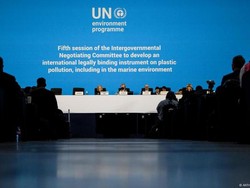 Dunia Gagal Sepakati Berakhirnya Polusi Plastik secara Mengikat