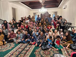 Momen Khofifah Berbagi Kebahagiaan di Hari Disabilitas Internasional