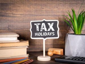 Memahami Tax Holiday: Tujuan dan Manfaatnya bagi Suatu Negara