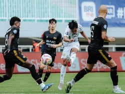 Hasil Liga 1: Penalti Tak Gol, PSS Dibungkam Dewa United 2-1