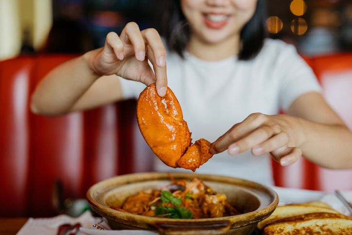 Merasa Alami Rasisme di Restoran, Pelanggan Ini Berujung Dihujat