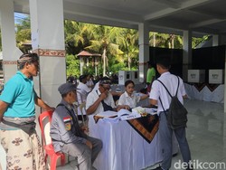 PSU di Tulikup Gianyar, Koster-Giri dan Mahayastra-Agung Mayun Menang