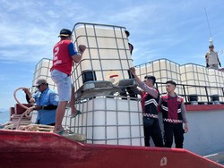 Pipa PDAM di Gili Ketapang Probolinggo Putus, Bantuan Air Digelontorkan