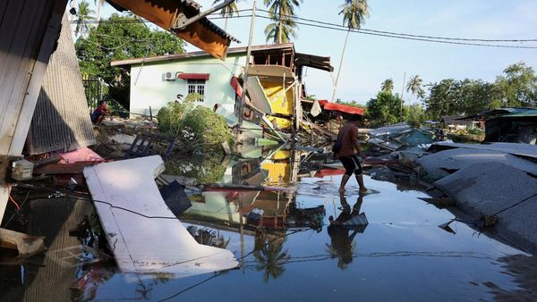 Potret Kehancuran Akibat Banjir Terburuk di Malaysia