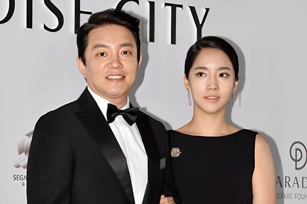 Potret Lee Bum Soo dan Lee Yoon Jin