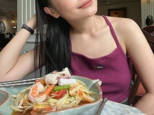 Prilly Latuconsina Cicip Toast di Las Vegas dan Somtam Thailand Prilly Latuconsina Cicip Toast di Las Vegas dan Somtam Thailand