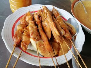 Sate Ponorogo Masuk ke Daftar Hidangan Ayam Terenak di Dunia Sate Ponorogo Masuk ke Daftar Hidangan Ayam Terenak di Dunia