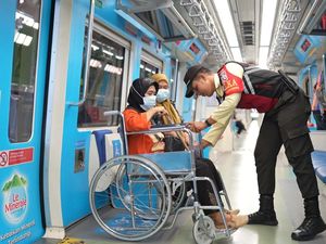 Stasiun LRT Jabodebek Ramah Disabilitas