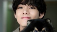 7 Foto Kenangan V BTS dan Anjingnya Yeontan yang Mati, ARMY Ikut Nyesek