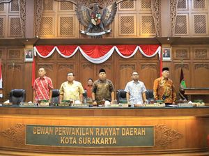 Alot Berebut Alkap PDIP Vs KIM Plus Bikin APBD Solo 2025 Tak Kunjung Digedok Alot Berebut Alkap PDIP Vs KIM Plus Bikin APBD Solo 2025 Tak Kunjung Digedok