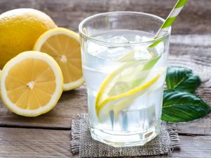 Stop Percaya! 5 Mitos yang Bikin Pola Makan Jadi Keliru Stop Percaya! 5 Mitos yang Bikin Pola Makan Jadi Keliru