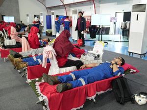 Rayakan HUT Pertamina Ke-67, Kilang Plaju Gelar Aksi Donor Darah Rayakan HUT Pertamina Ke-67, Kilang Plaju Gelar Aksi Donor Darah