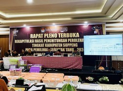 Bawaslu Soppeng Rekomendasikan 2 TPS PSU Pilgub, Rekapitulasi Suara Ditunda