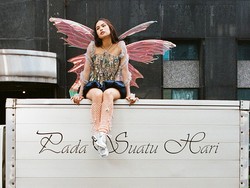 Maudy Ayunda Hidupkan Dongeng di Tengah Kota Lewat Urban Fairytale