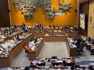 Rapat di DPR, Menhub Paparkan Program Mudik Gratis Libur Natal-Tahun Baru