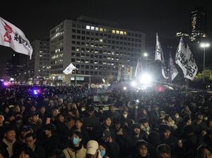 Seketika Korea Selatan Gaduh Usai Presiden Umumkan Darurat Militer